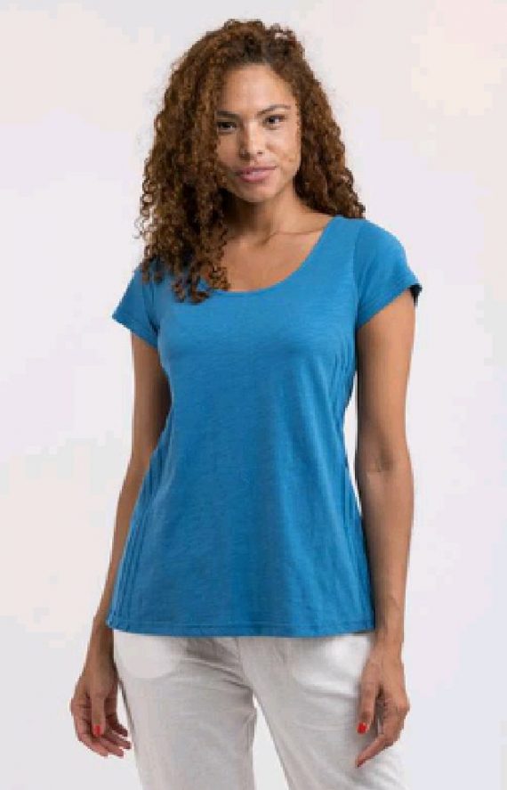 Camiseta Básica Costuras