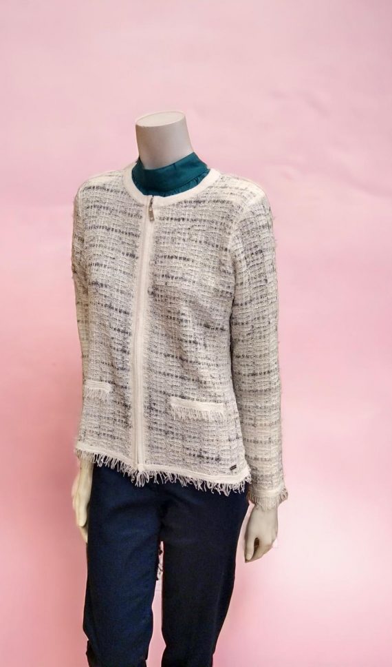 Chaqueta Tipo Chanel Deshilachada (talla 42)